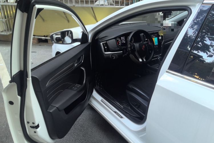 Used Roewe i6 2019 PLUS 1.6L CVT 4G Connected Flagship Deluxe Edition
