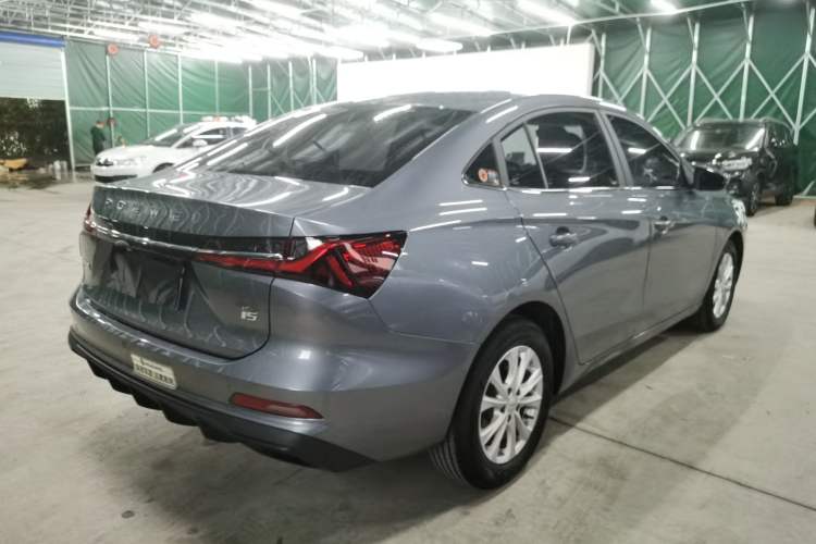 Used Roewe i5 2023 1.5L Manual Comfort Edition Rear Right 45 Deg