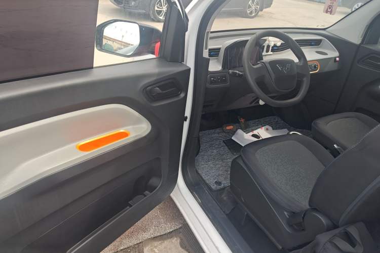 Used Wuling Hongguang MINIEV 2022 Zizai Version Lithium Iron Phosphate Driver Seat