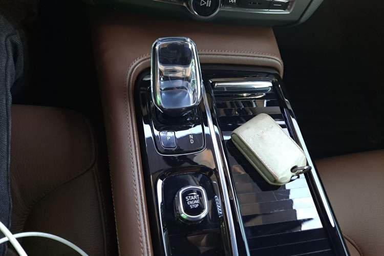 Used Volvo S90 New Energy 2022 Restyled T8 E-Drive Hybrid Zhiyi Luxury Edition