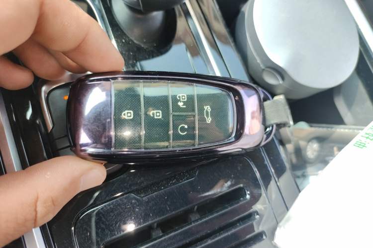 Used GAC Trumpchi GS8 2020 390T Two-Wheel Drive Luxury Smart Connectivity Commemorative Edition (7 Seats)