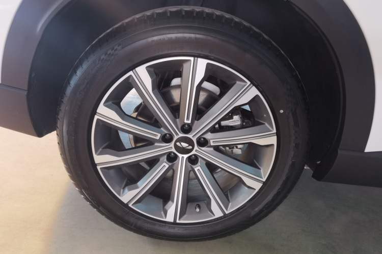 Used Chery Fengyun T9 2024 120 Long-Range Comfort Version 5 Seats Lithium Iron Phosphate