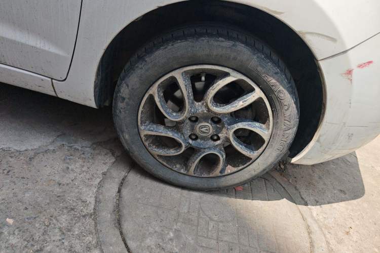 Used CHANGAN Benni E-Star 2021 National Edition Colorful Version Lithium Iron Phosphate (31.86 kWh) Right Front Wheel Hub