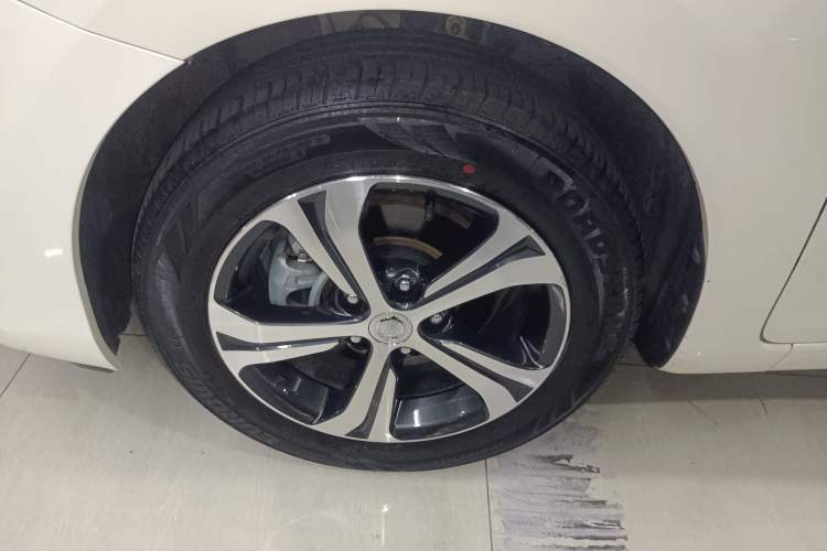 Used Nissan Tiida 2020 1.6L CVT Smart Drive Edition Left Front Wheel Hub