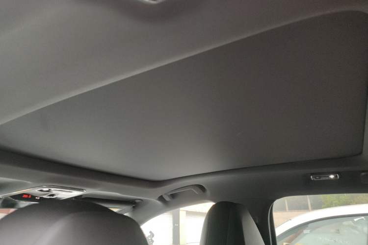 Used Lynk & Co 03 2019 1.5TD DCT JingPro Edition China VI Standard Headliner