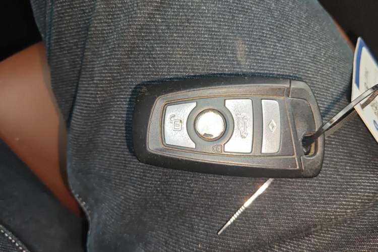 Used BMW 5 Series 2014 528Li Leading Model Vehicle Key
