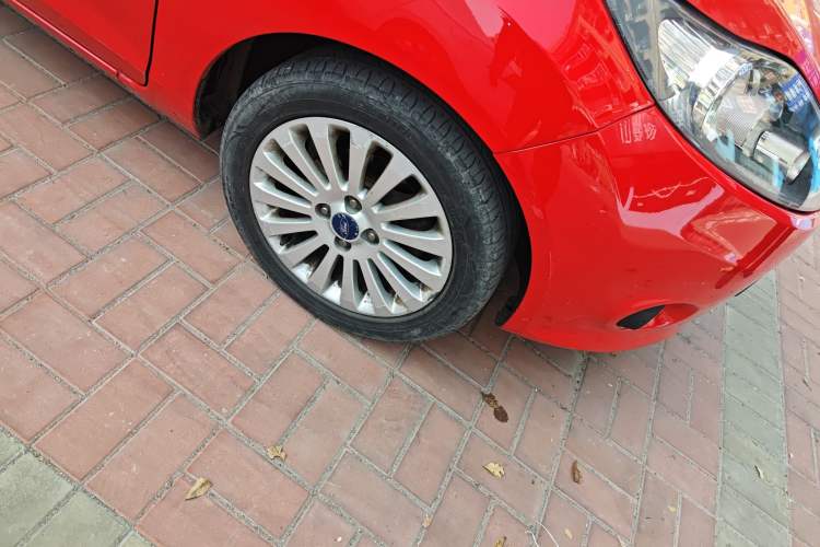 Used Ford Fiesta 2011 Hatchback 1.5L Manual Fashion Edition