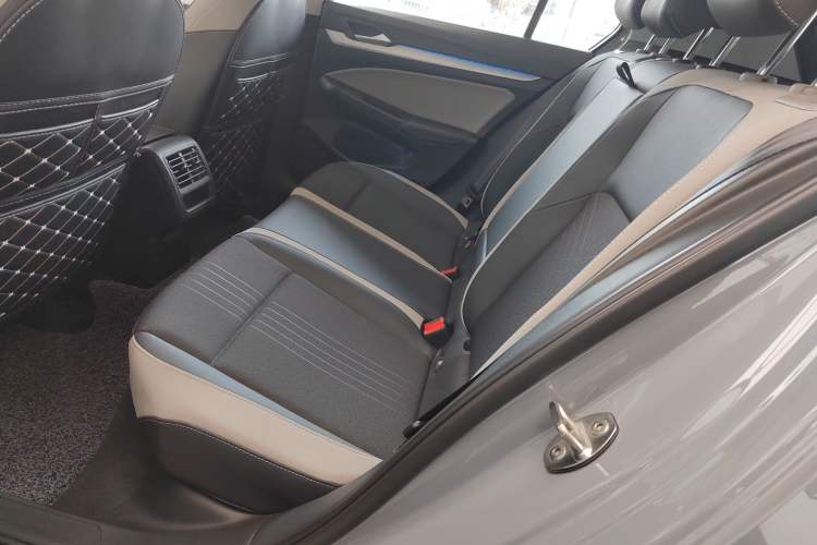 Used Volkswagen Golf 2023 Facelift 280TSI DSG Pro
