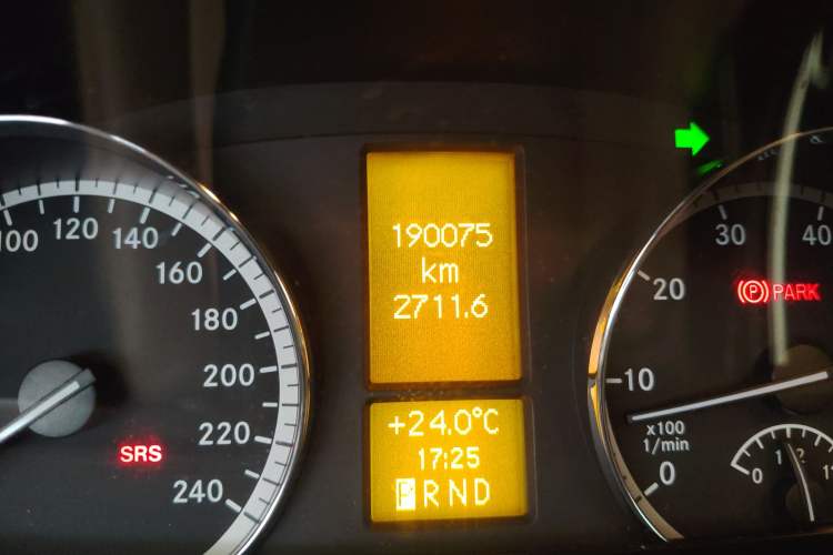 Used Mercedes-Benz Viano 2012 2.5L Hospitality Edition Odometer Close Up