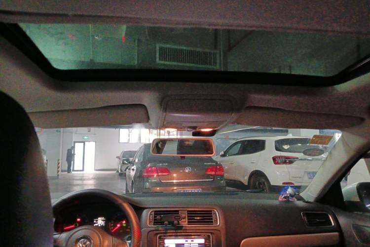 Used Volkswagen Sagitar 2014 1.6L Automatic Comfort Model