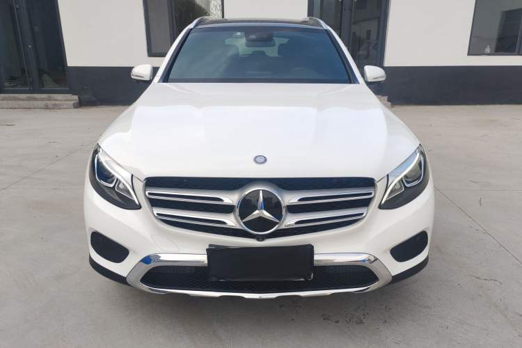 Used Mercedes-Benz GLC 2016 GLC 260 4MATIC Luxury Model Front