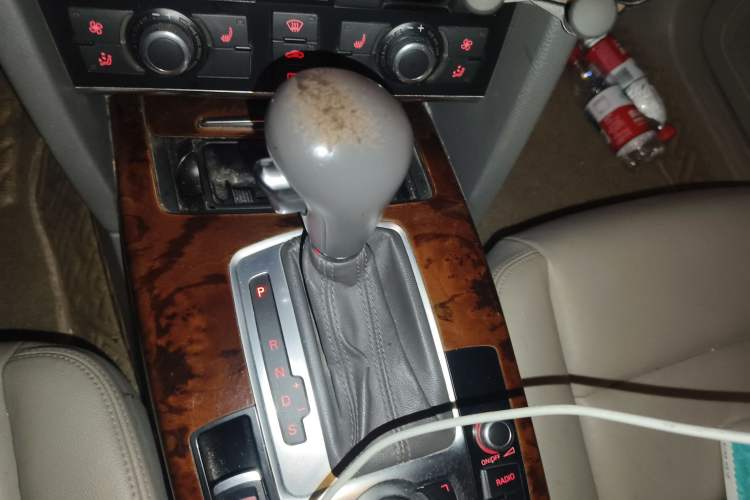 Used Audi A6L 2010 2.4L Comfort Edition
