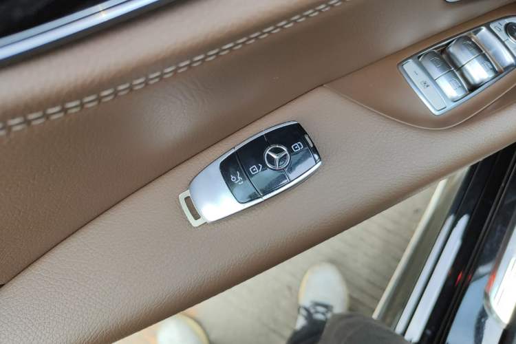 Used Mercedes-Benz E-Class 2020 E 300 L Sport Luxury Edition Vehicle Key