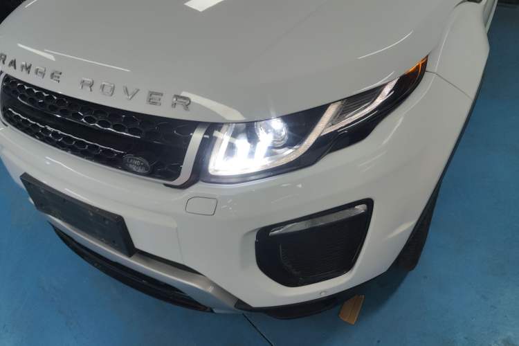 Used Land Rover Range Rover Evoque 2018 240 PS SE DYNAMIC Smart Edition