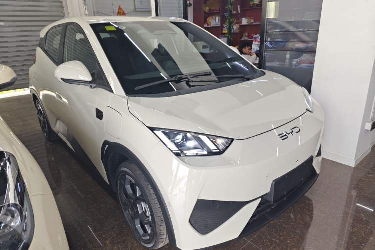 Used BYD Seagull 2025 Smart Drive Version 305 km Freedom Edition Front Right 45 Deg