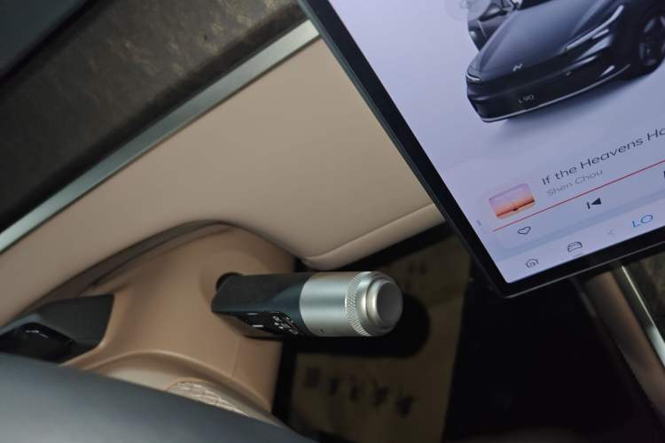 Used ONVO Luxeed L90 2025 Model—Pro Six-Seater Version