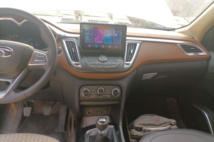 Used Soueast DX7 2016 1.5T Manual Triumph Edition
