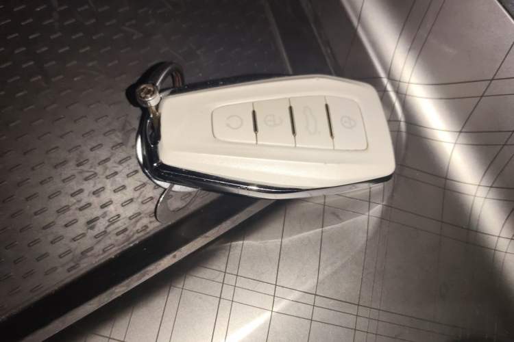 Used Geely Auto Preface 2023 2.0TD Luxury Version Vehicle Key