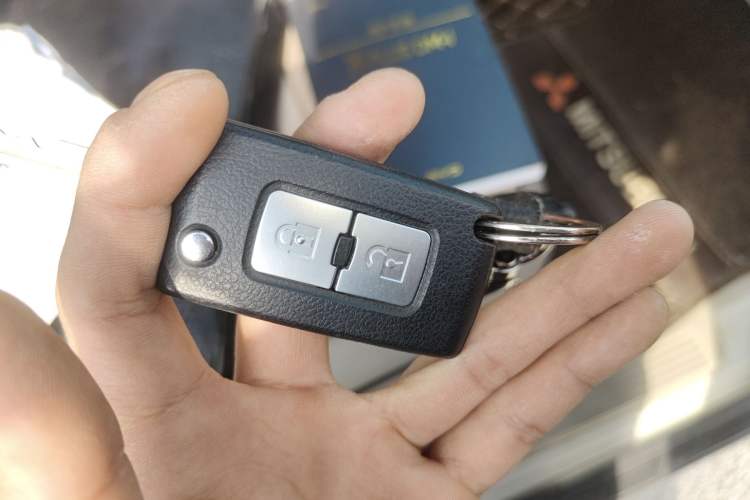 Used Mitsubishi Pajero 2019 V97 3.8L 5-Door GLS Sunroof Dual Differential – Middle East
