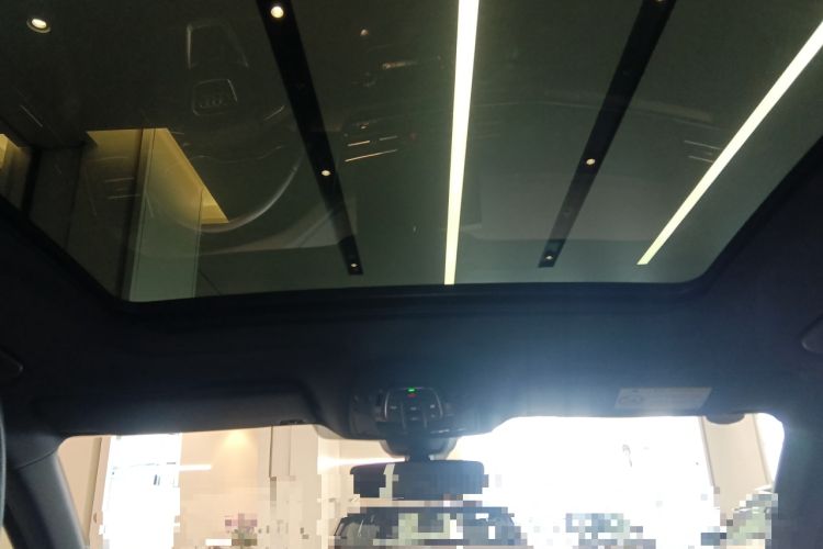 Used Audi Q5L 2023 40T Luxury Dynamic Model Headliner