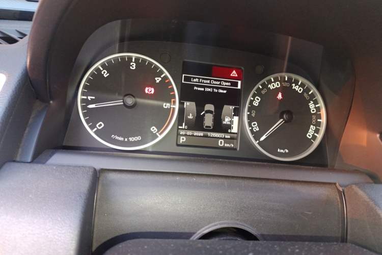 Used Land Rover Range Sport 2011 3.0 TDV6 Diesel Version Instrument Cluster