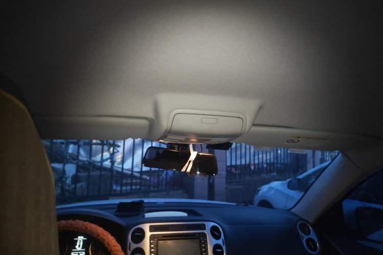 Used Volkswagen Tiguan 2015 1.8TSI Automatic Two-Wheel Drive Comfort Edition
