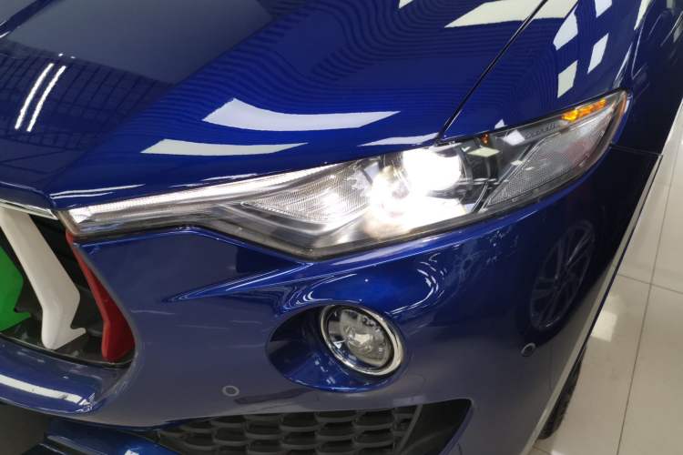 Used Maserati Levante 2016 3.0T Standard Edition Left Front Headlight