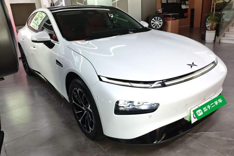 Used XPeng P7 2020 586N Front Right 45 Deg