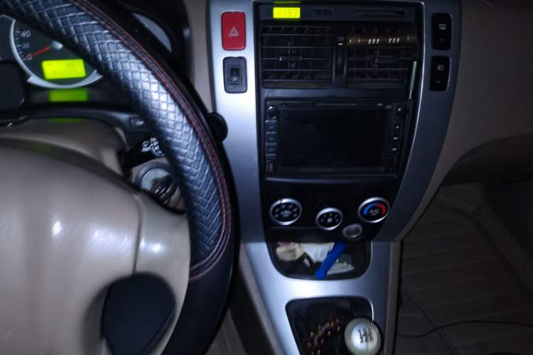 Used Hyundai Tucson 2009 2.0L Manual Two-Wheel Drive Fashion Edition