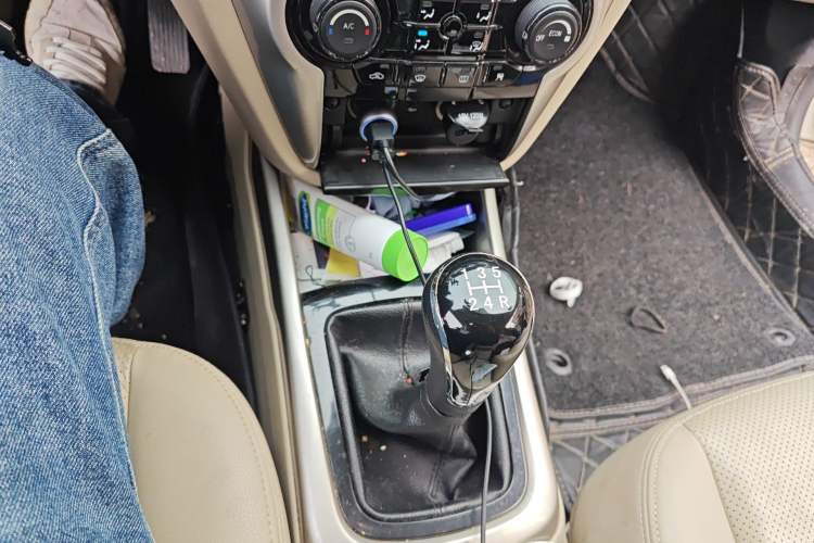 Used CHANGAN Eado 2012 1.6L Manual Luxury Model China IV Standard
