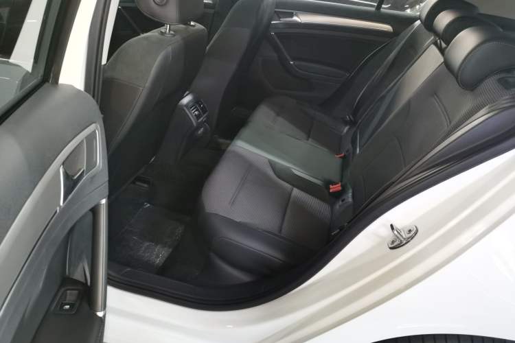 Used Volkswagen Golf 2020 280TSI DSG Comfort Version
