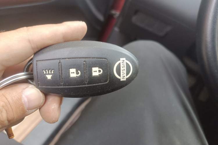 Used Nissan Tiida 2014 1.6L CVT Cool Cafe Edition Interior 1