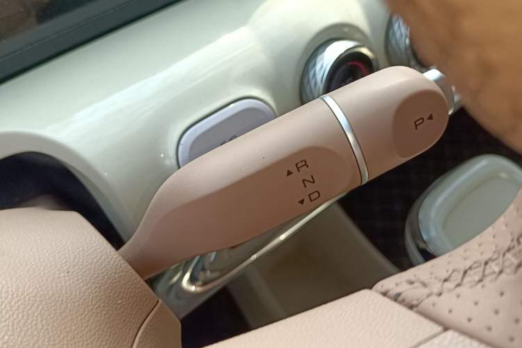 Used Wuling Bingo 2025 410 km Lingxi Deluxe Edition Gear Lever