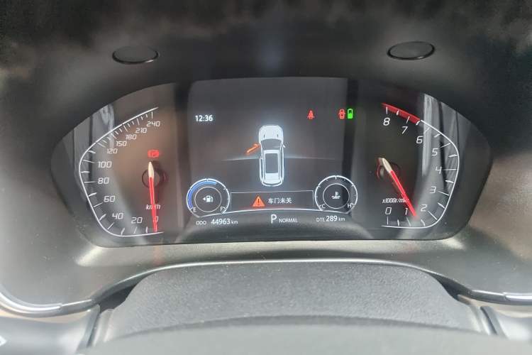 Used CHANGAN CS75 2018 280T Automatic Smart Edition China V-standard Instrument Cluster