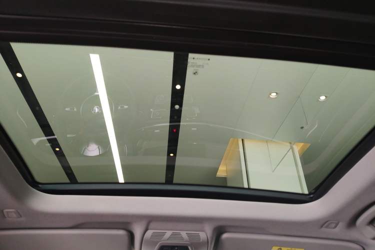 Used BMW X1 2022 sDrive25Li Leading Model Headliner