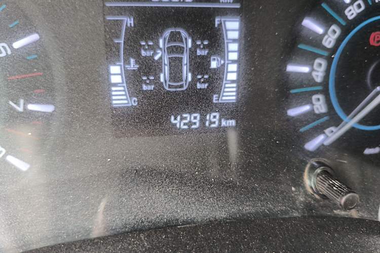 Used Chery Tiggo 3 2016 1.6L Manual ZhiShang Edition
