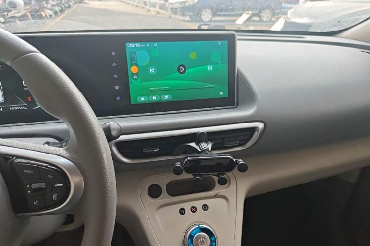 Used ORA White Cat 2020 305 km Luxury Version Audio And AC Panel