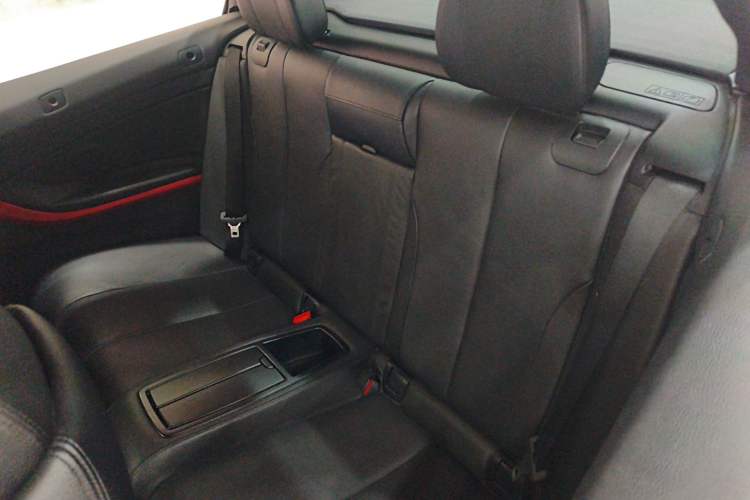 Used BMW 4 Series 2014 420i Convertible Sports Design Package Left Rear Seat