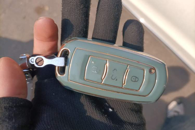 Used Geely Auto Emgrand GT 2015 2.4L Comfort Model
