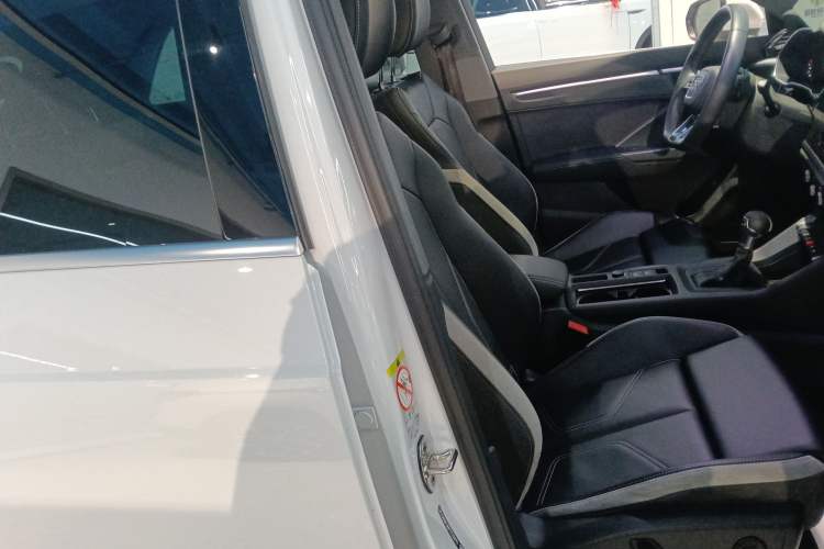 Used Audi Q3 2024 35 TFSI Fashion Dynamic Edition
