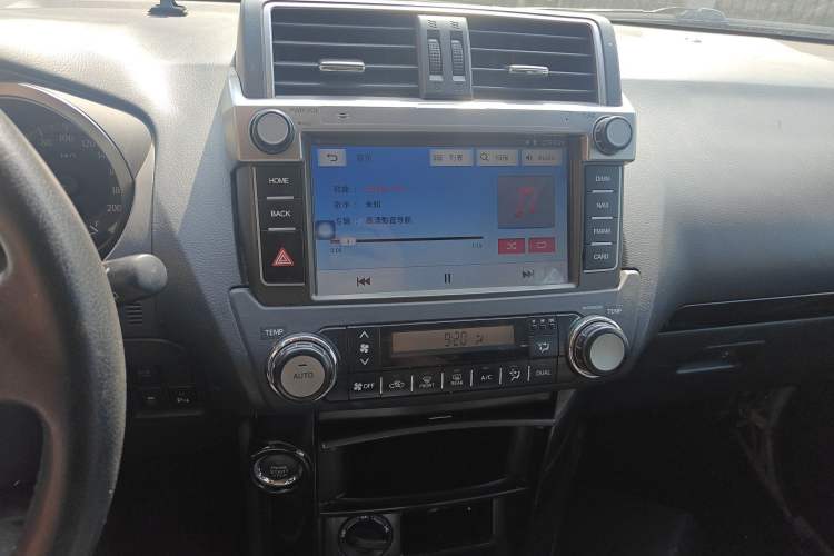 Used Toyota Prado 2016 2.7L Automatic Standard Edition Audio And AC Panel