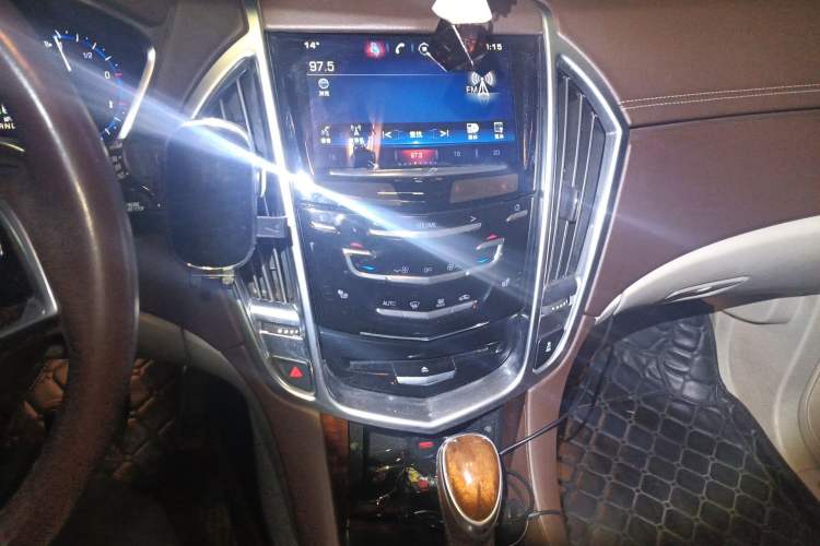 Used Cadillac SRX 2014 3.0L Leading Model Audio And AC Panel