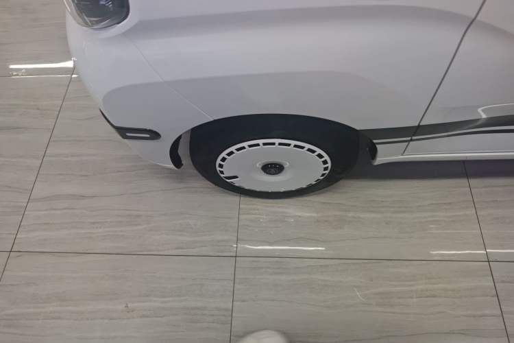 Used Chery QQ Ice Cream 2024 Edition Youth Version 205km Sundae