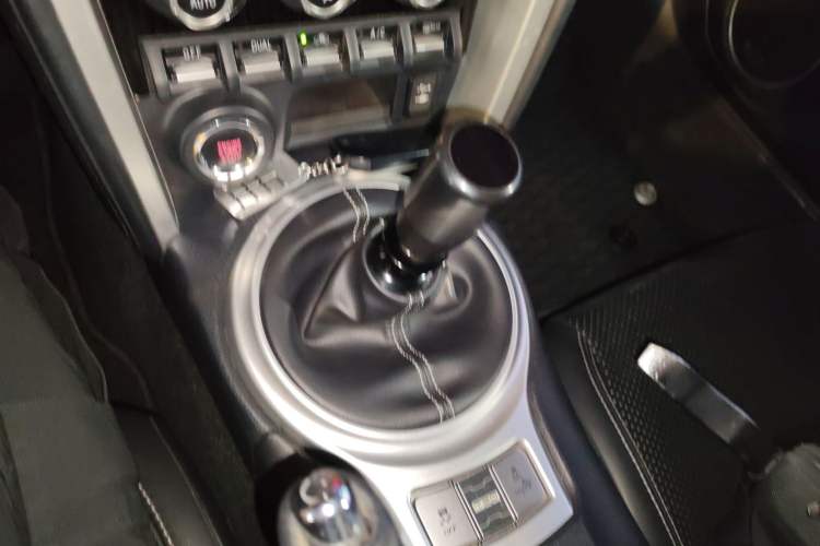 Used Toyota 86 2017 2.0L Manual Luxury Version