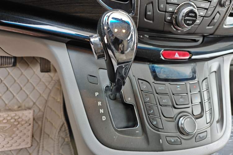 Used JAC Group Refine M5 2013 2.0T Gasoline Automatic Business Edition