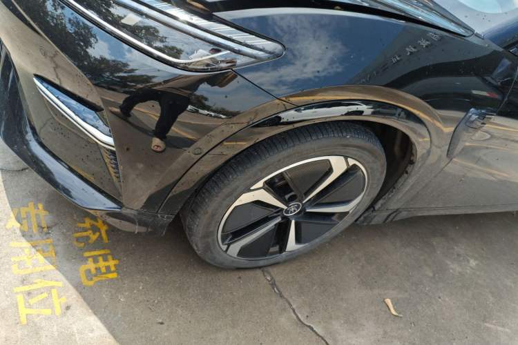 Used BYD Song L EV 2025 Intelligent Driving Version 662 km LiDAR Excellence Edition Exterior 4