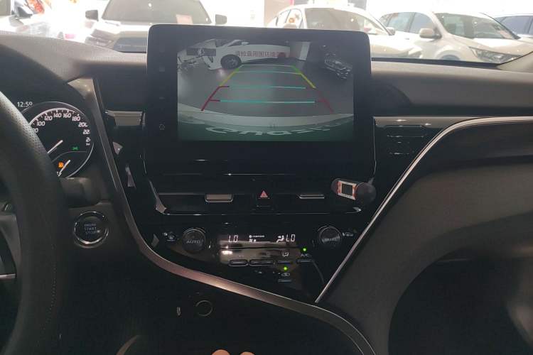 Used Toyota Camry 2021 2.0G Luxury Edition
