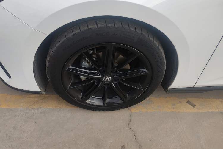 Used Changan UNI-V 2023 1.5T Prestige Model