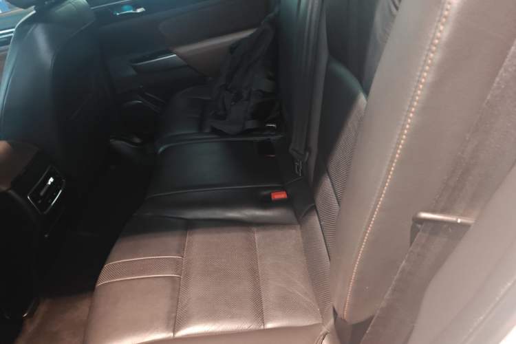 Used GAC Trumpchi GS8 2017 320T Two-Wheel Drive Luxury Smart Connectivity Version (7 Seats)
