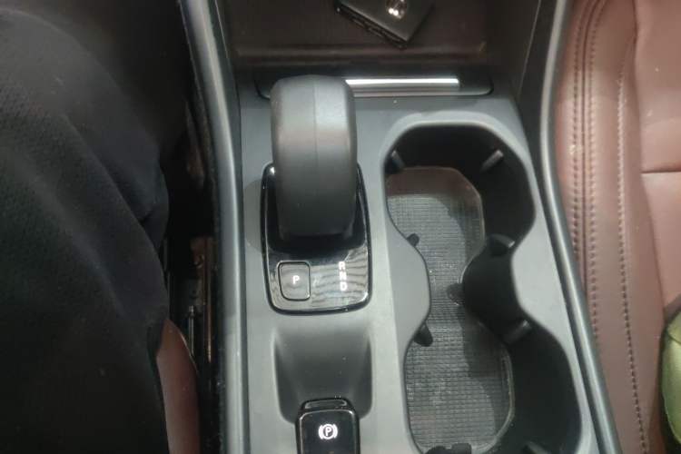 Used Volvo XC40 2022 T4 Four-Wheel Drive Smart & Stylish Edition